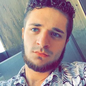 Meet your Posher, Logan